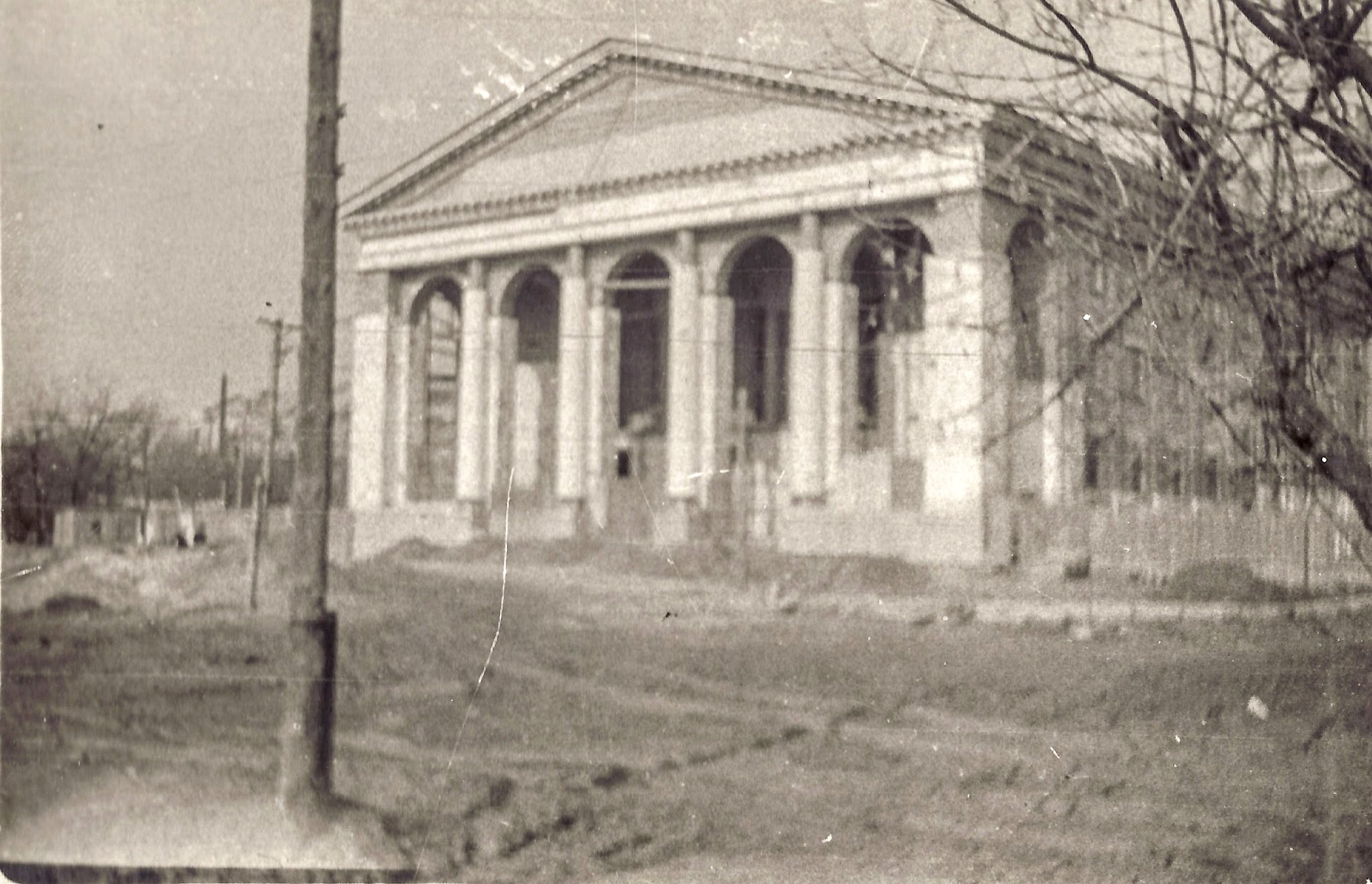 Будівництво театру та площі біля нього, 1962 рік